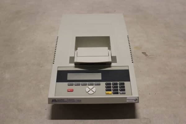 Perkin Elmer GeneAmp 2400 PCR Systeem