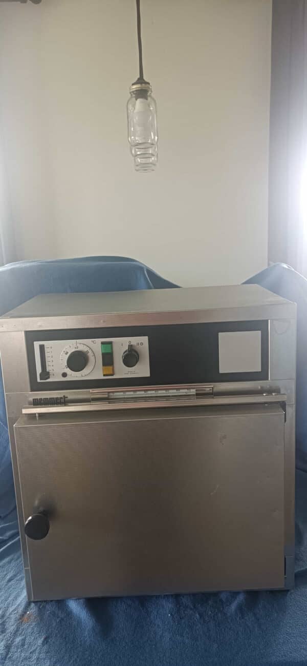 Memmert B10 Broedstoof