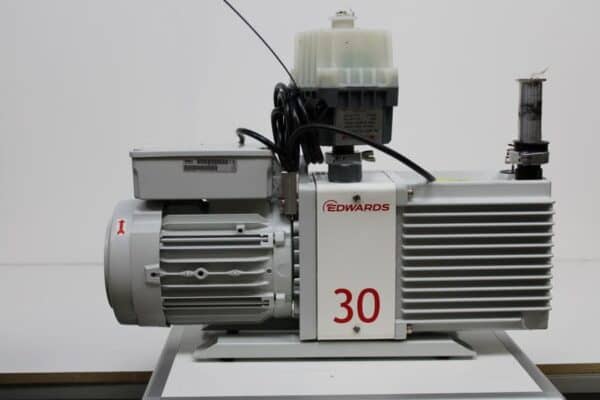 Edwards E2M30 Draaischuif Vacuüm Pomp