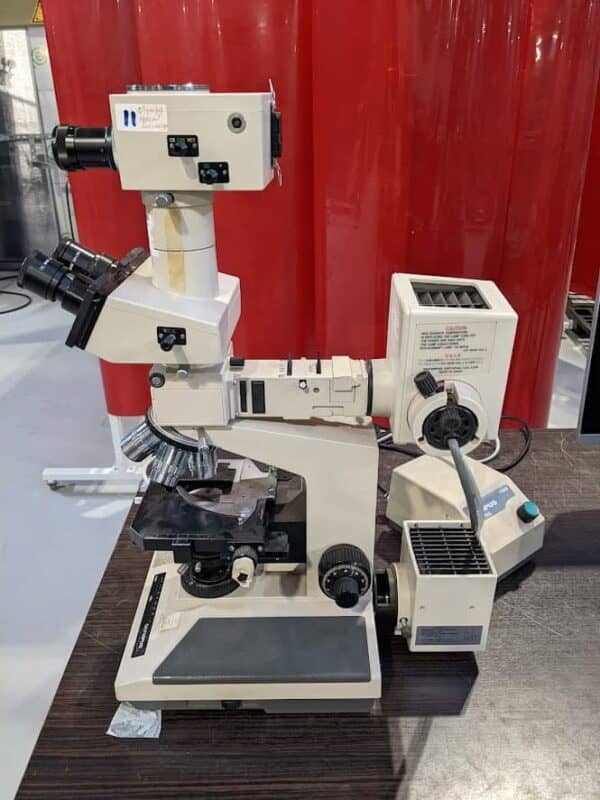 Olympus BH-2-UMA Metallurgische Trinoculaire Doorvallend Licht Microscoop