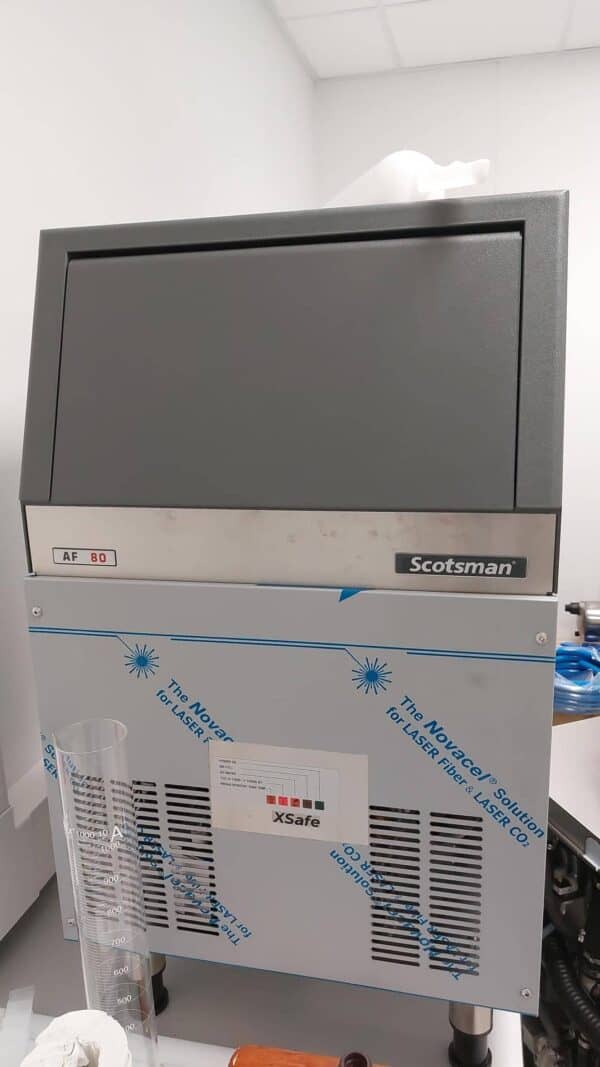 SCOTSMAN B-3015 ijsblokjesmachine