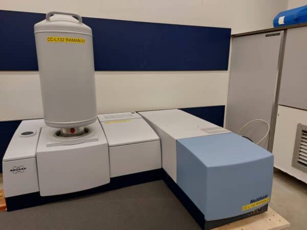 Bruker multiRAM FT-Raman Spectrometer