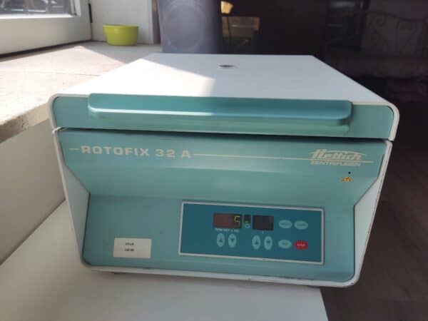 Hettich Rotofix 32 A Centrifuge
