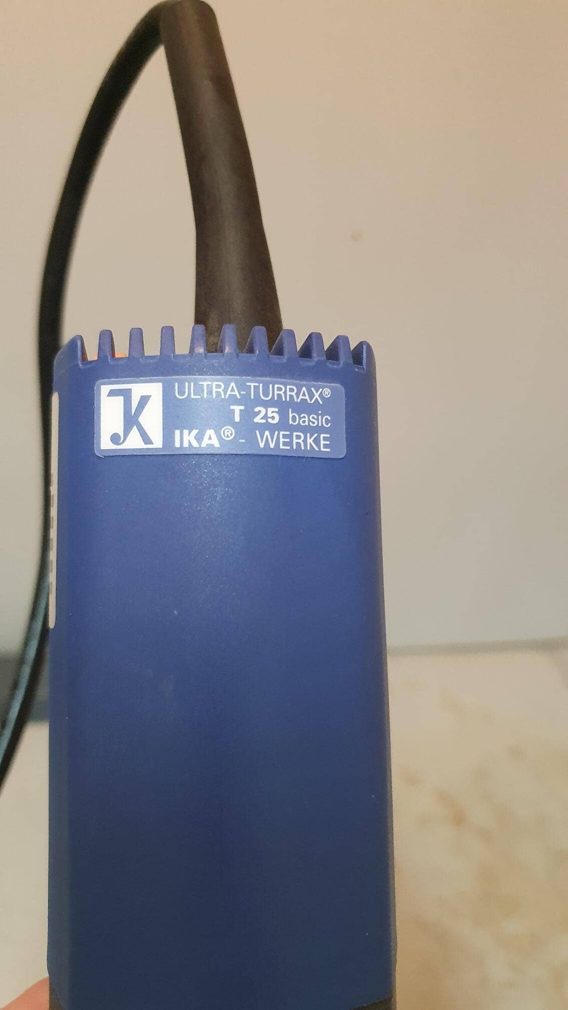 IKA T25 Ultra Turrax met S25N-10G Dispergeer Element - LabMakelaar Benelux