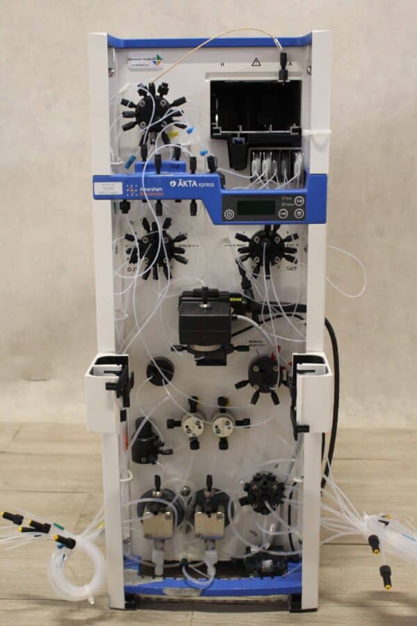Amersham Biosciences ÄKTAxpress FPLC Systeem