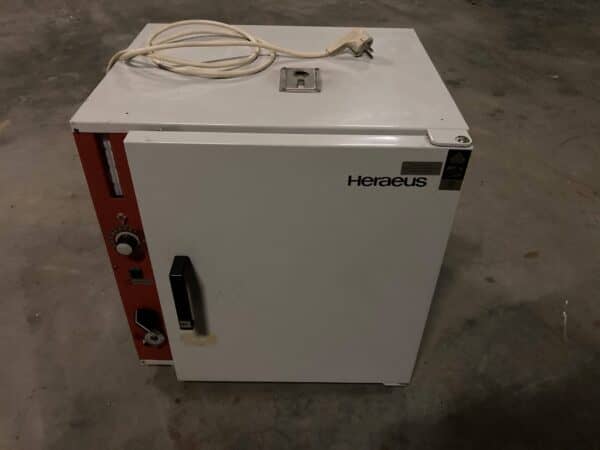 Heraeus T5025 Oven