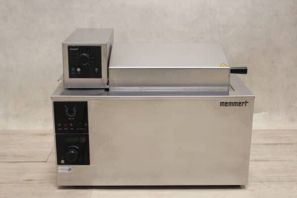 Memmert WB 22/SV 1422 Schudwaterbad