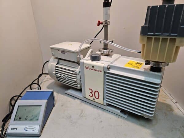 Edwards E2M30 Vacuümpomp