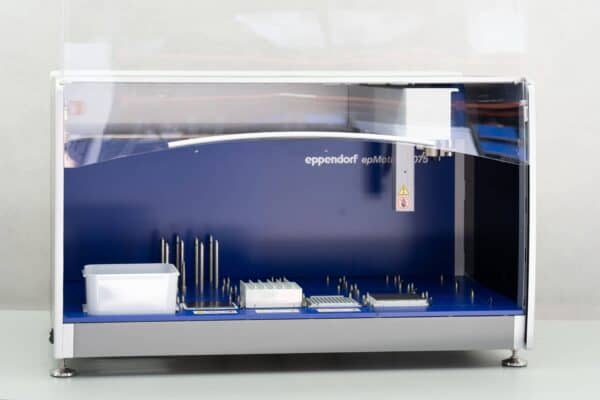 Eppendorf EpMotion 5075 Pipetteer Robot