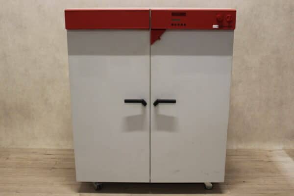 Binder FP 720 Oven