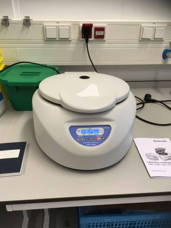 Grant-Bio LMC-3000 Centrifuge