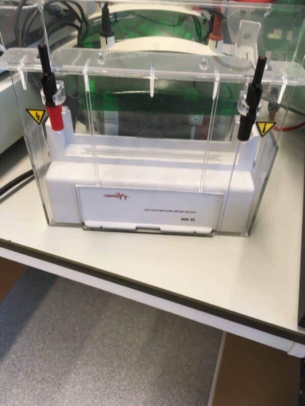Hoefer SE400 Verticale Elektroforese Cel