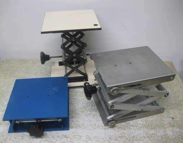 Set van 3 VWR Heftafels
