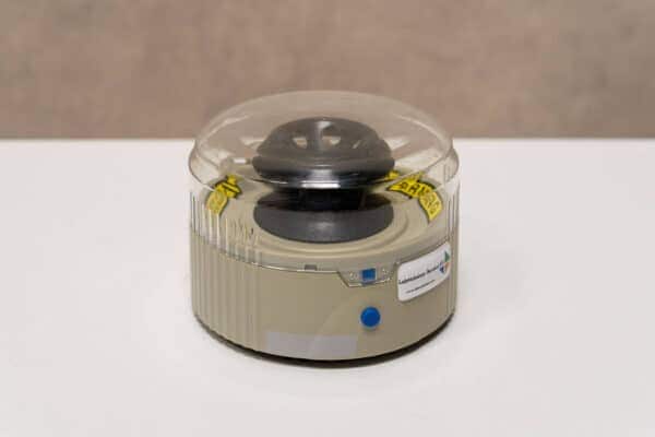 Fisher Scientific 3722L Microcentrifuge