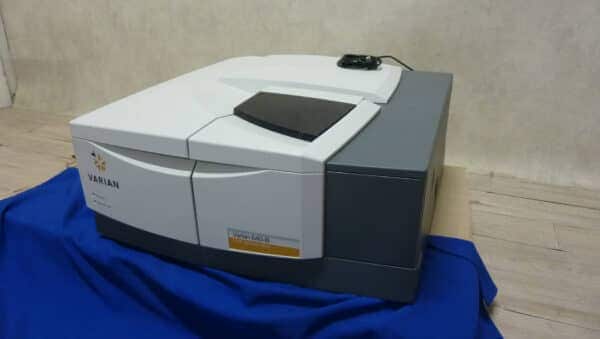 Varian 640-IR FT-IR Spectrometer