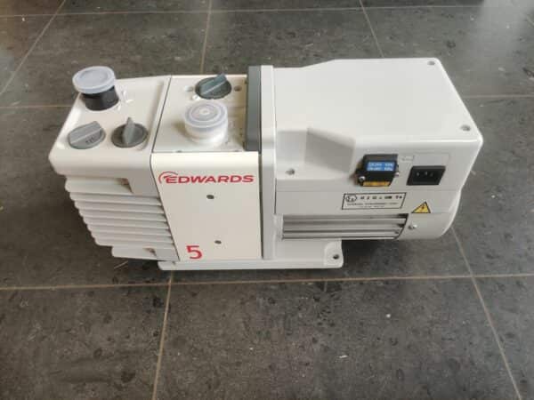 Edwards RV5 Vacuümpomp