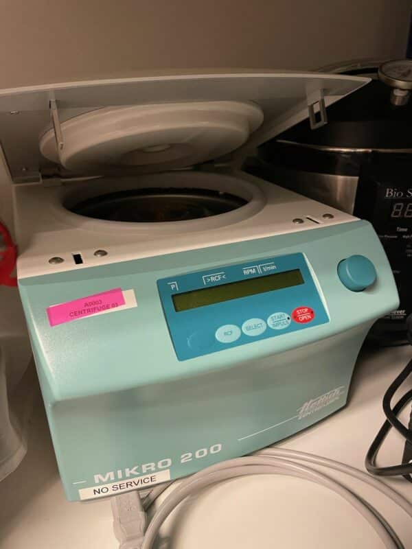 Hettich Micro 200 Centrifuge
