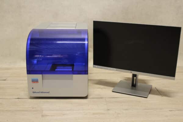 QiaGen QIAxcel Advanced Capillair Elektroforese Systeem