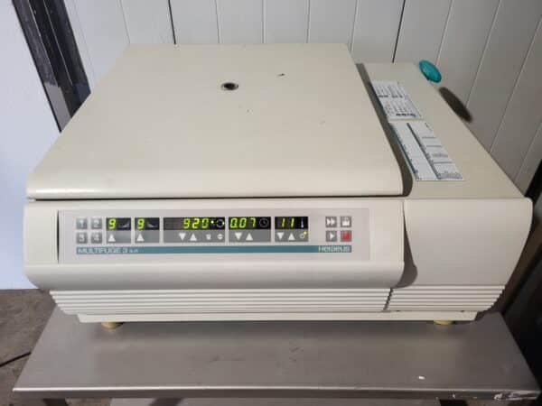 Heraeus Multifuge 3S-R Gekoelde Centrifuge