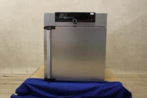 Memmert UF110 Oven