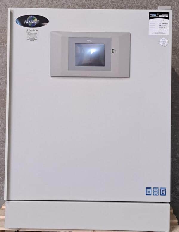 NuAire NU-5741 CO² / O² Incubator met sterilisatiecyclus en RH regeling