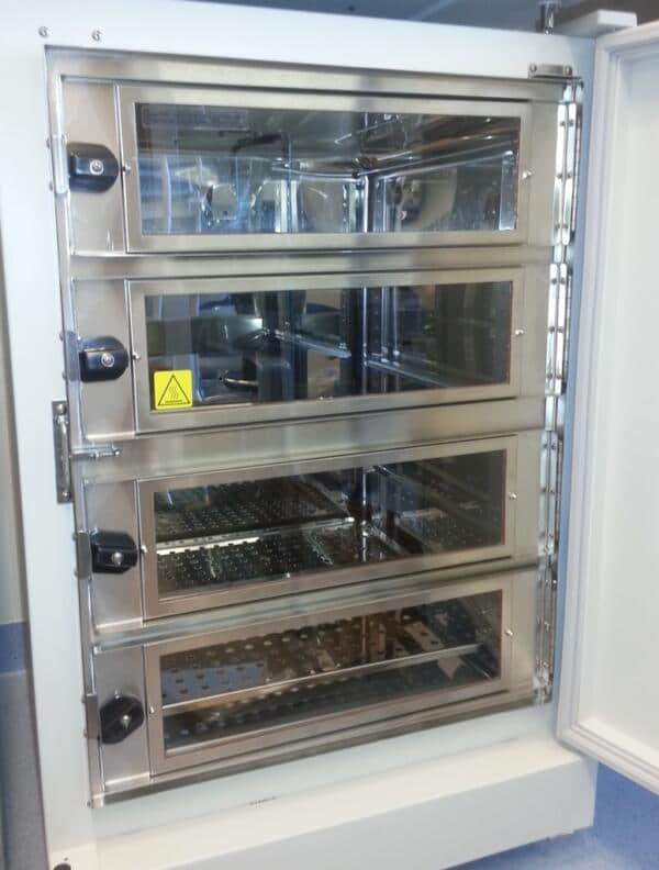 NuAire In-VitroCell ES NU-5741 CO² / O² Incubator met sterilisatiecyclus en RH regeling