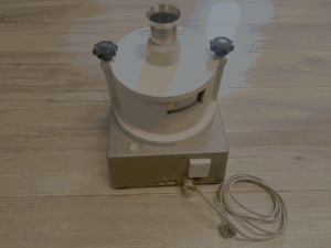 Retsch ZM1 ultracentrifugaalmolen, voorzien van een titanium rotor met 12 tanden