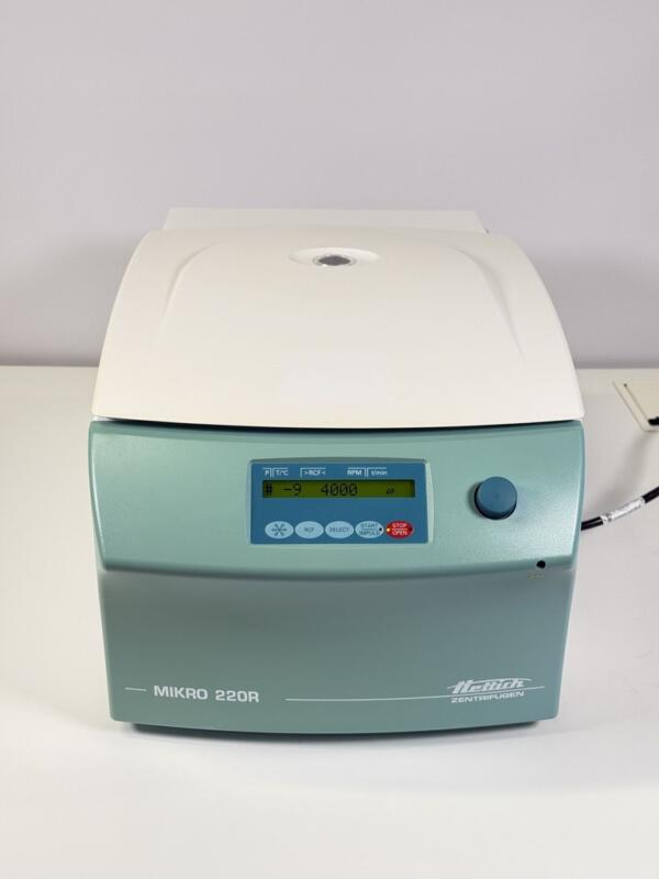 Hettich MIKRO 220R Gekoelde Centrifuge