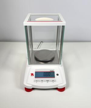 Ohaus PX323 Pioneer Analytische Balans