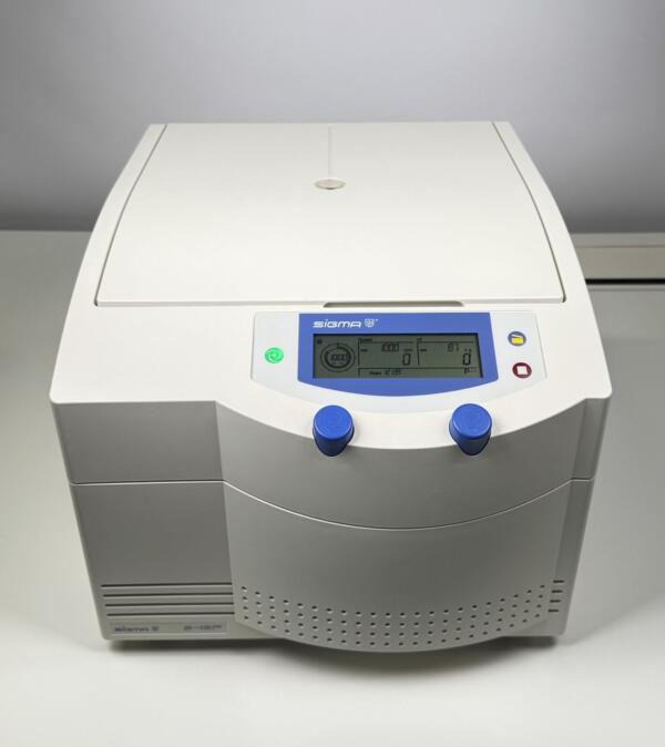 Sigma 2-16P Centrifuge