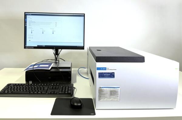 Agilent Cary 3500 UV-VIS Spectrofotometer