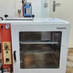 Heraeus VT5050EK Vacuumoven met Vacuubrand RZ2 vacuumpomp