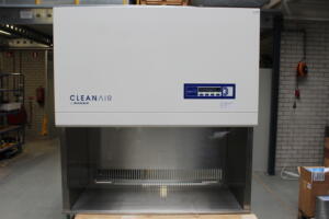 Clean Air DLF 460 Downflow Cabinet