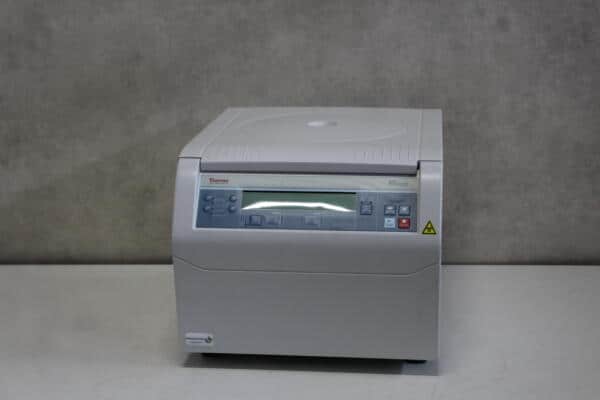Thermo Hereaus Megafuge 8 Centrifuge