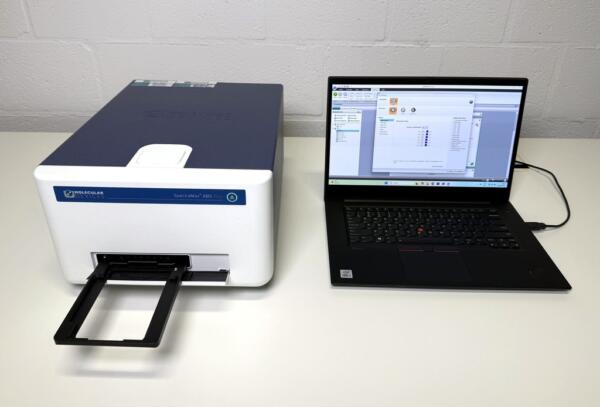 Molecular Devices SpectraMax ABS Plus Microplaatlezer