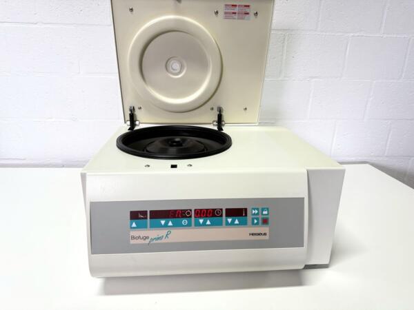 Heraeus Biofuge Primo R Centrifuge