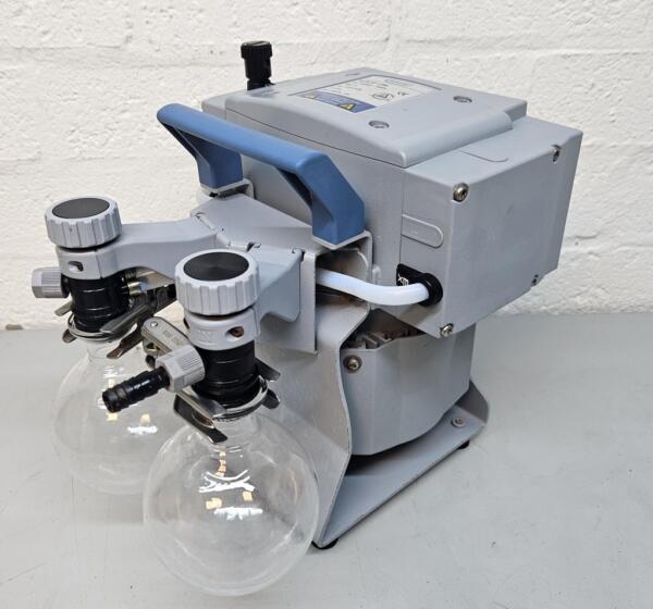 Vacuubrand MZ2C NT + 2AK Chemieresistente Membraanvacuumpomp