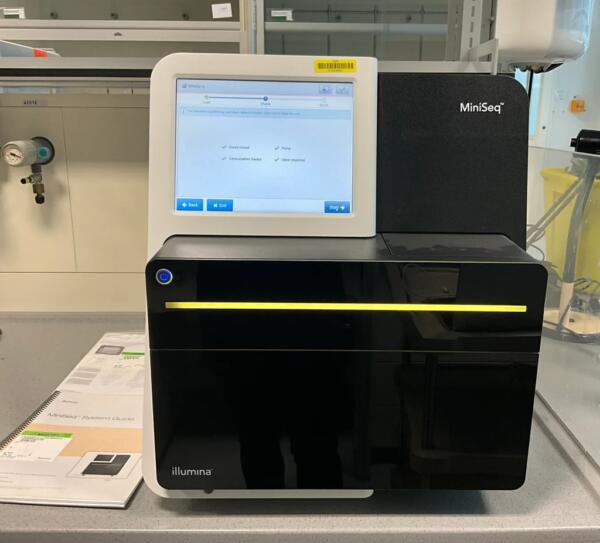 Illumina MiniSeq Sequencing System