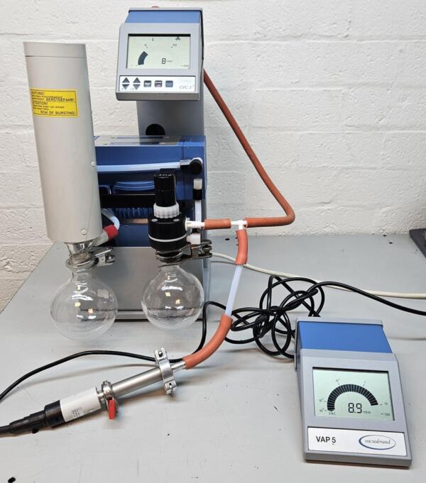Vacuubrand mz2c cvc2 inlet opvang en koeler met condensaatopvang