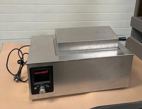 Memmert WNB10 Waterbad