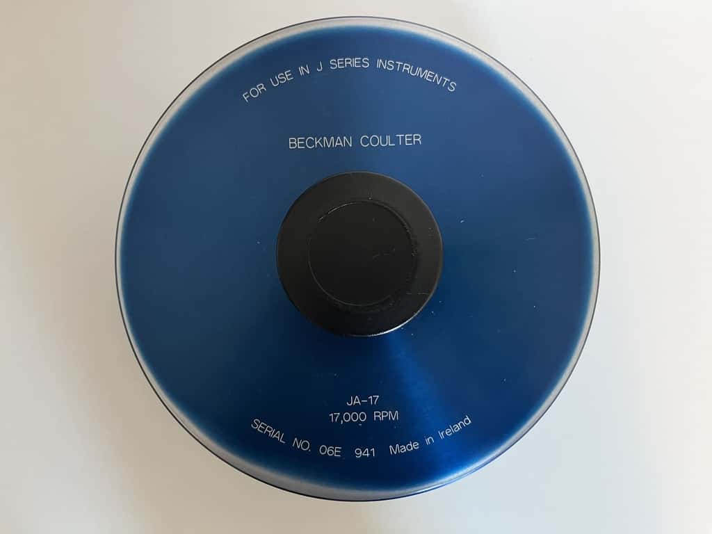 Beckman Coulter JA-17 fixed angle centrifuge rotor (1)