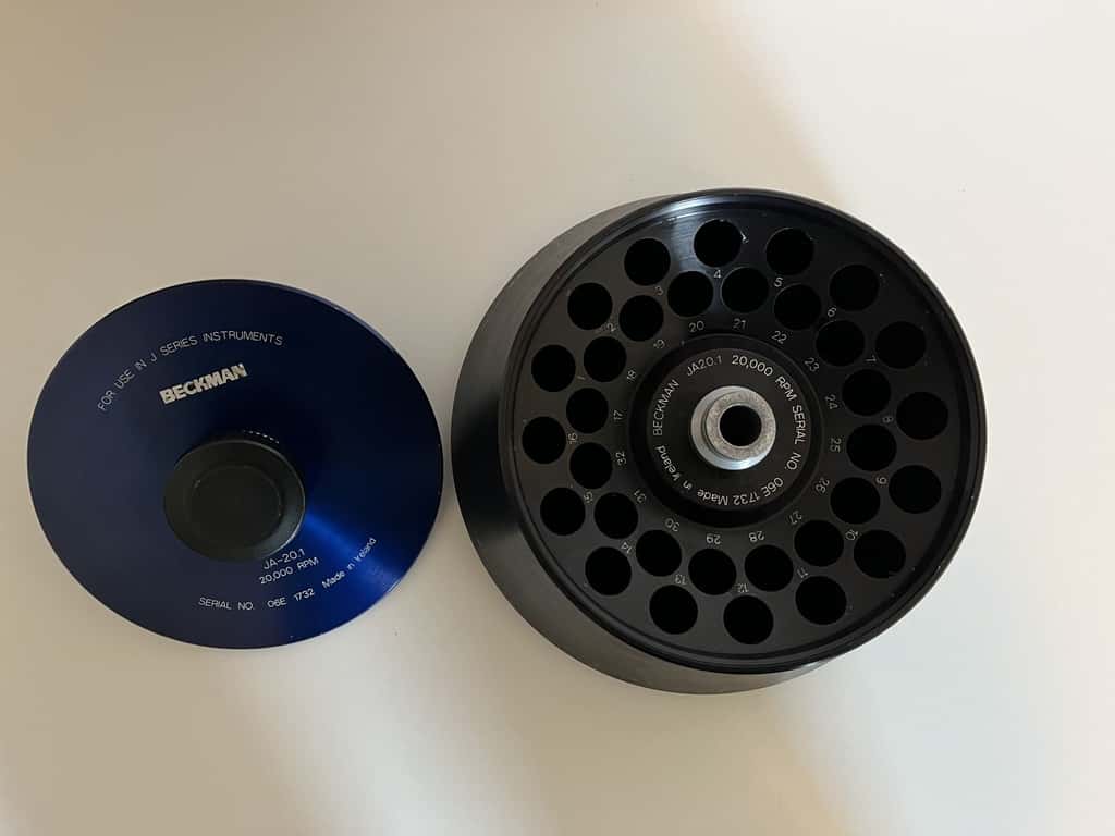 Beckman Coulter JA-20.1 fixed angle centrifuge rotor (3)