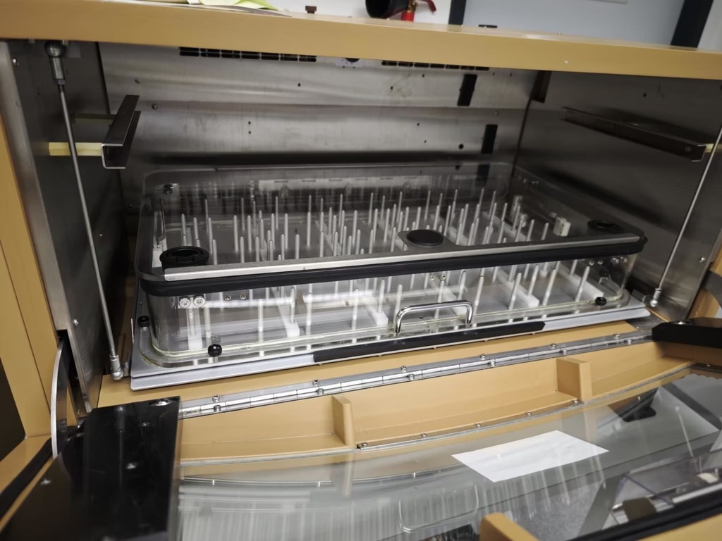 Infors Microtron Shaking Incubator (2)