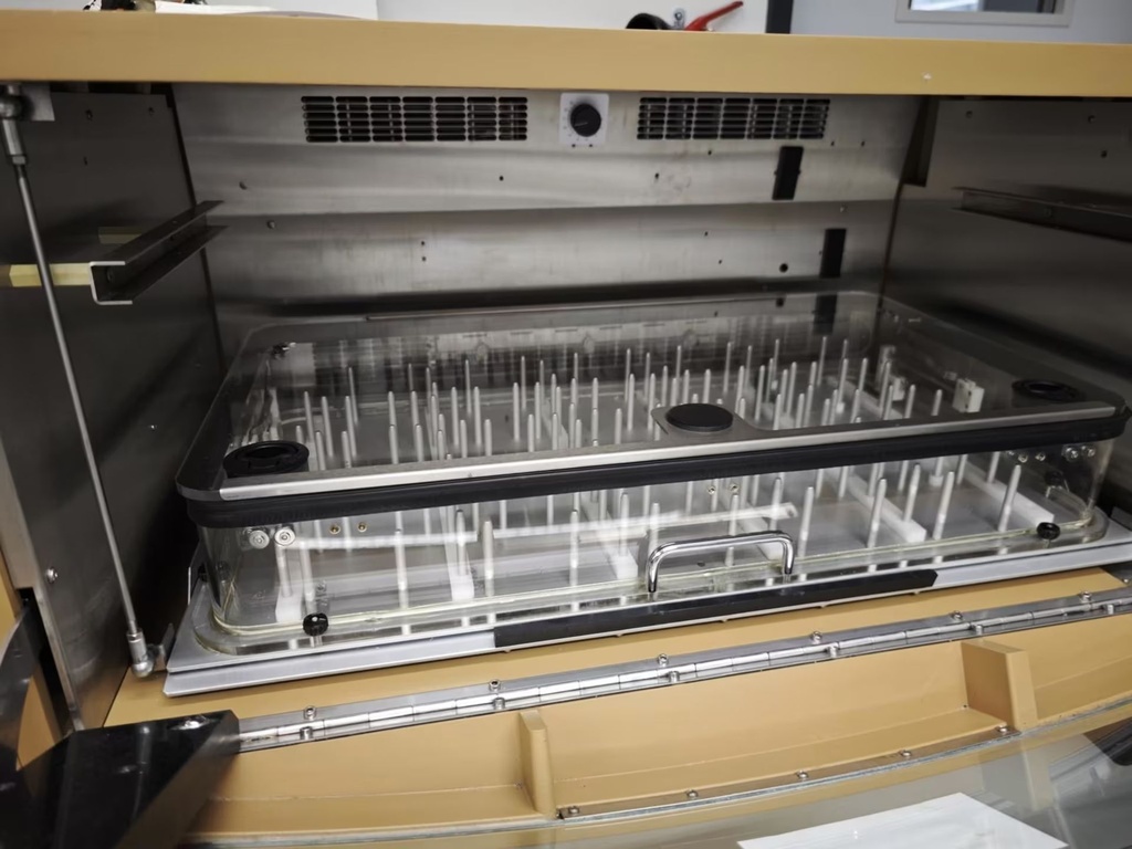 Infors Microtron Shaking Incubator (3)