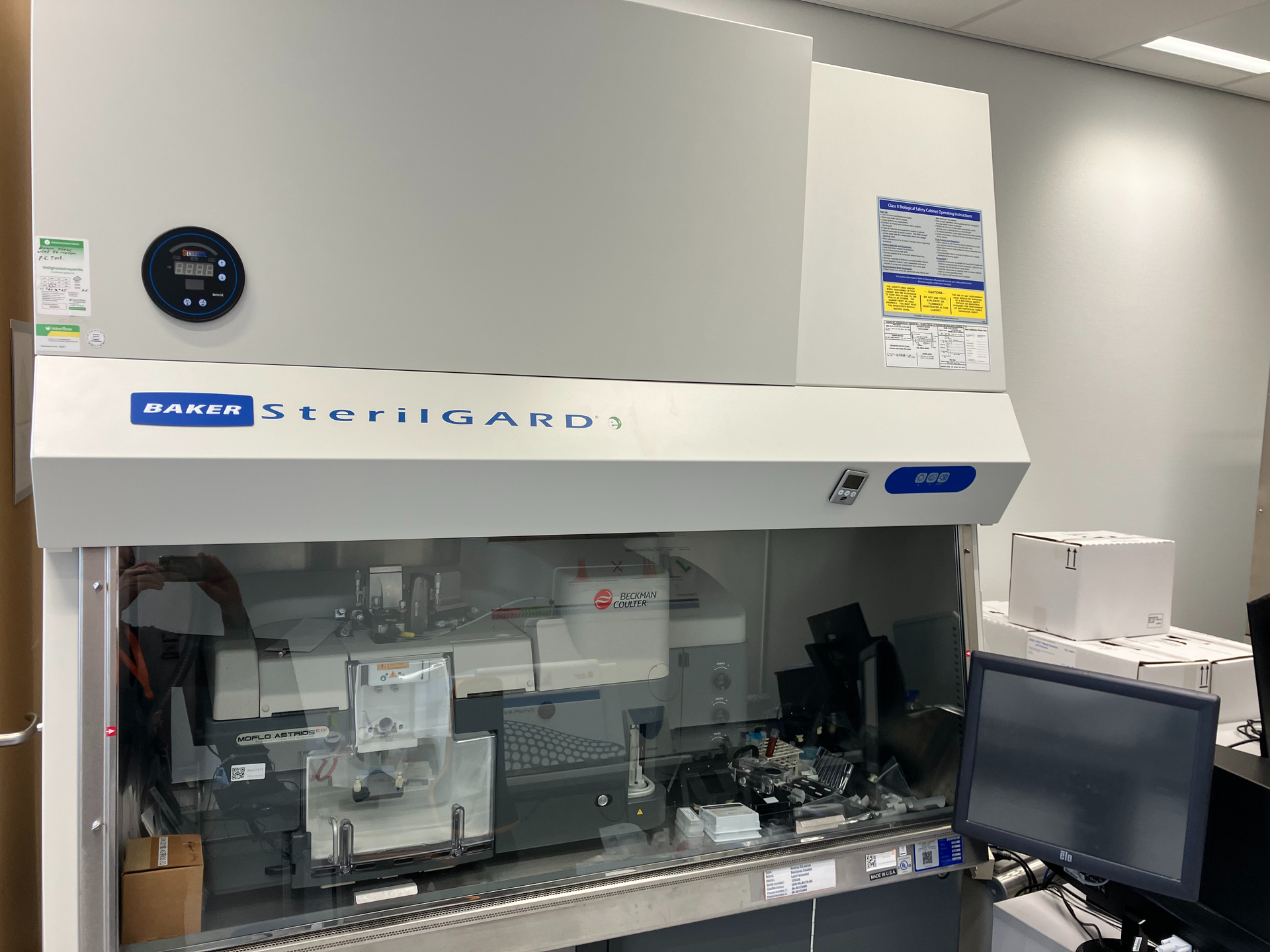 52811-EXT-29718-Beckman-Coulter-MoFlo-Astrios-EQ-High-Speed-Cell-Sorter-2