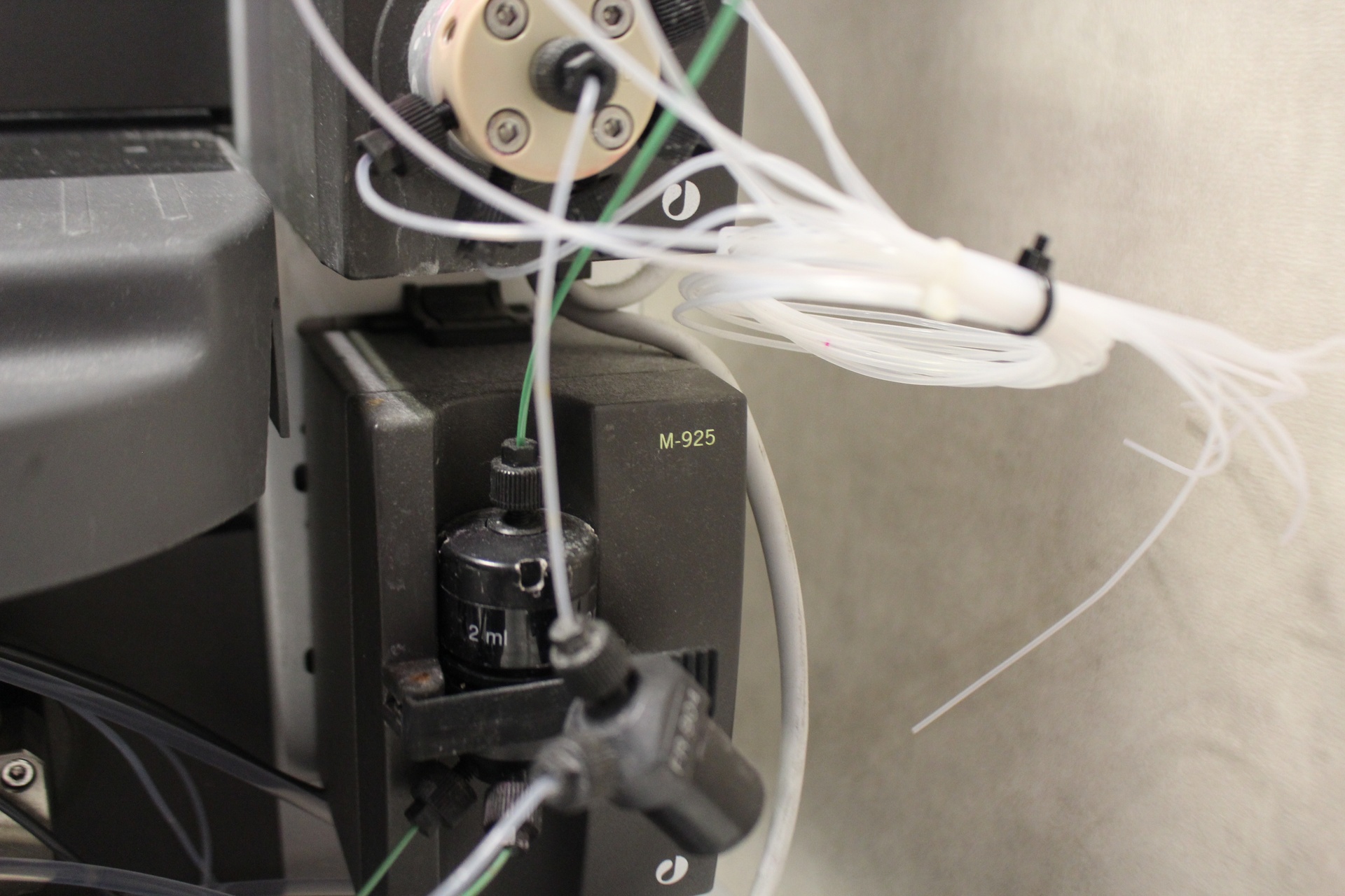 52182-LM-29089-Amersham-Bioscience-kta-purifier-Systeem