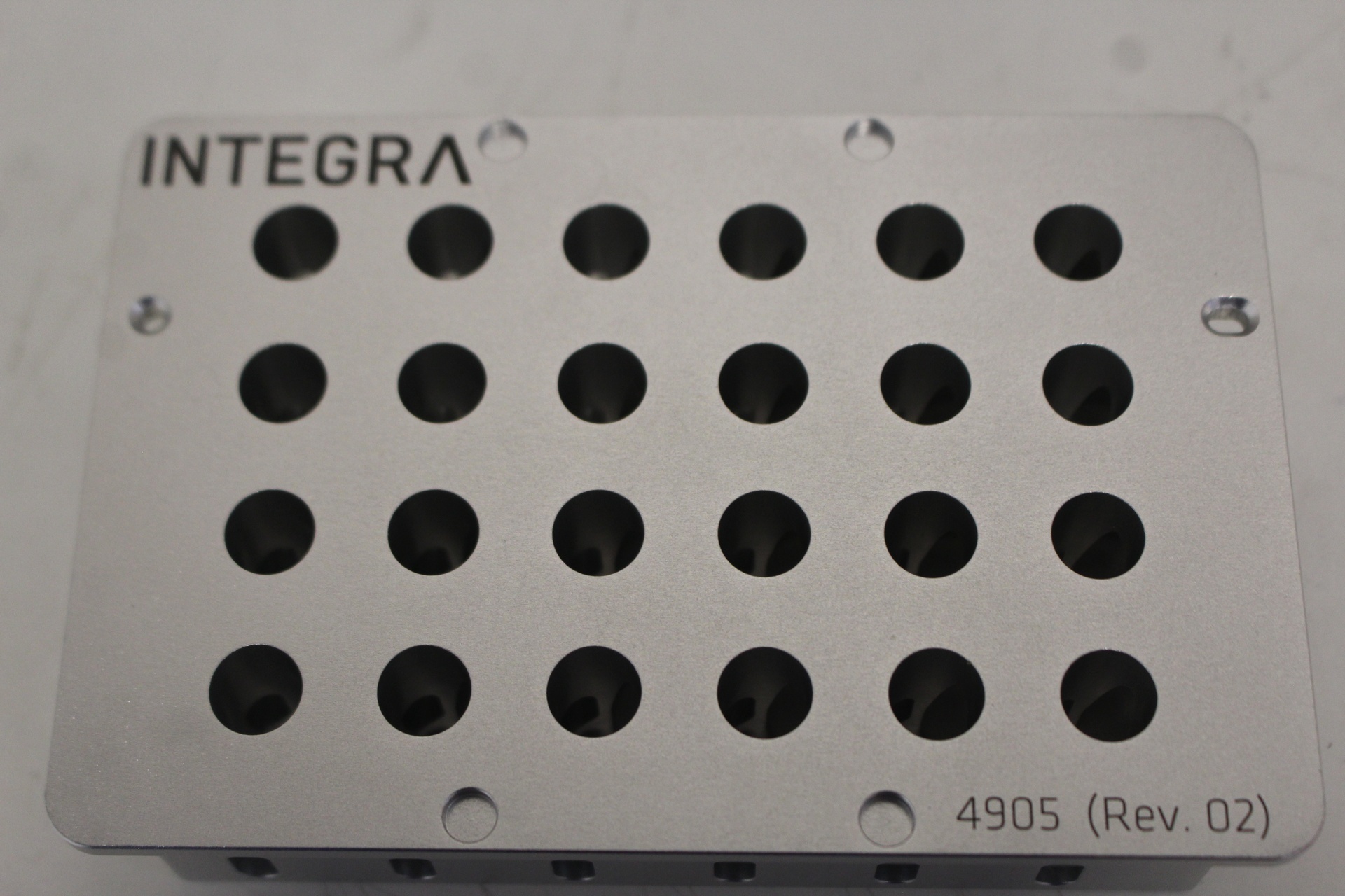 52767-LM-29674-Integra-Viaflo-384-Elektronische-Pipet-1