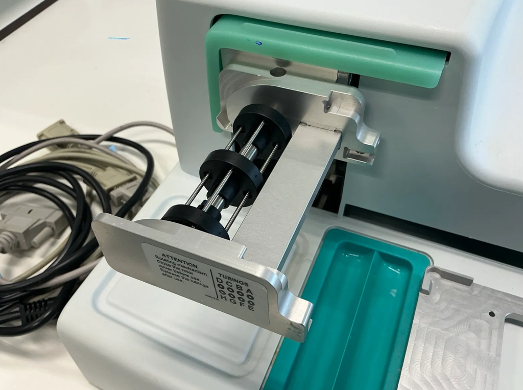 52830-EXT-29737-Thermo-Scientific-Multidrop-836-Microplaatdispenser-3