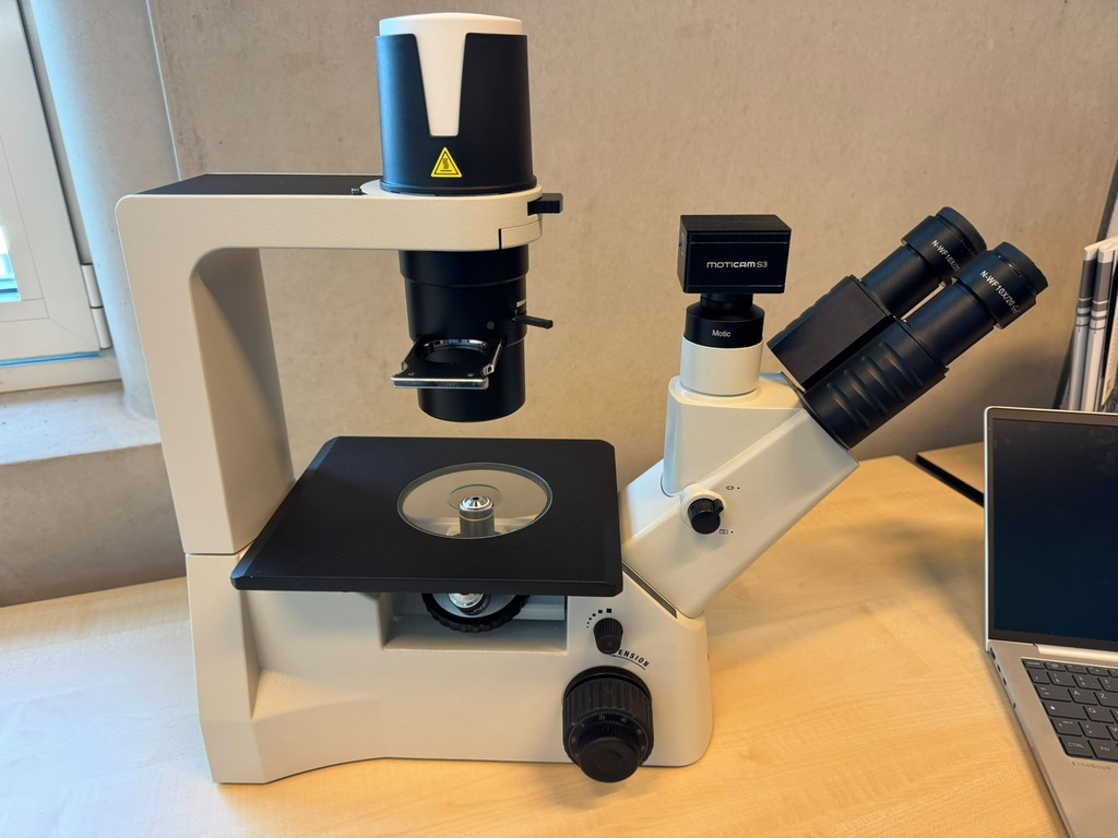 52833-EXT-29740-Motic-AE2000-Trinoculaire-Microscoop-4