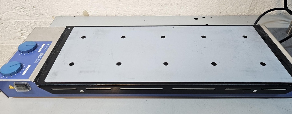 52845-RBN-29752-IKA-RT10-Power-Verwarmingsplaat-met-Magneetroerder